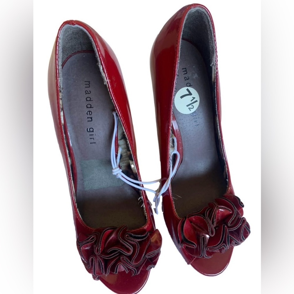 Madden Girl Red Shiny Patent Leather Floral Rose Peep-Toe Heels - Picture 2 of 8